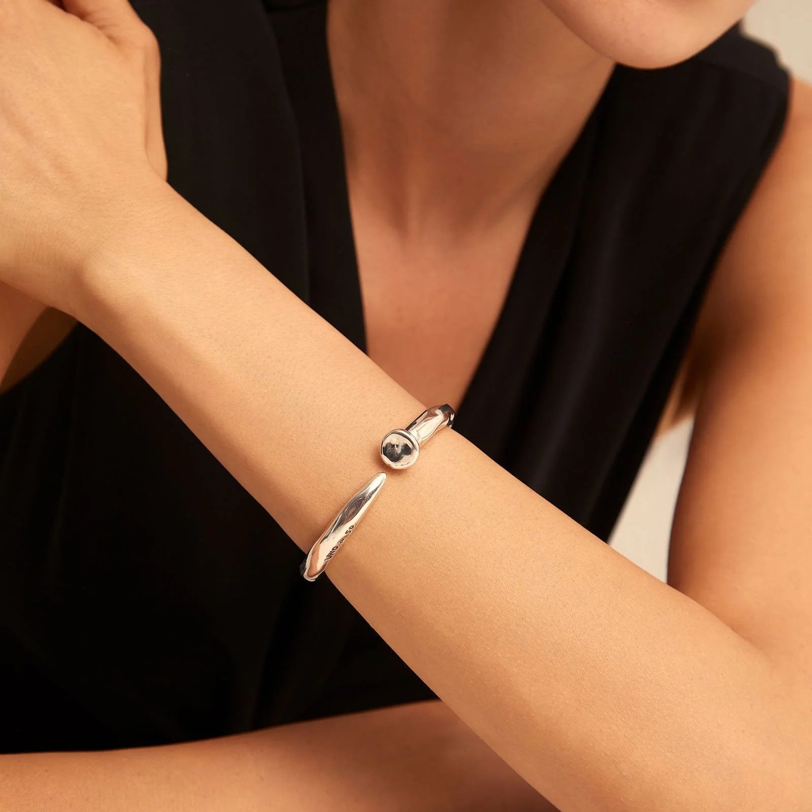 UNOde50 Nail Shaped Bangle Bracelet
