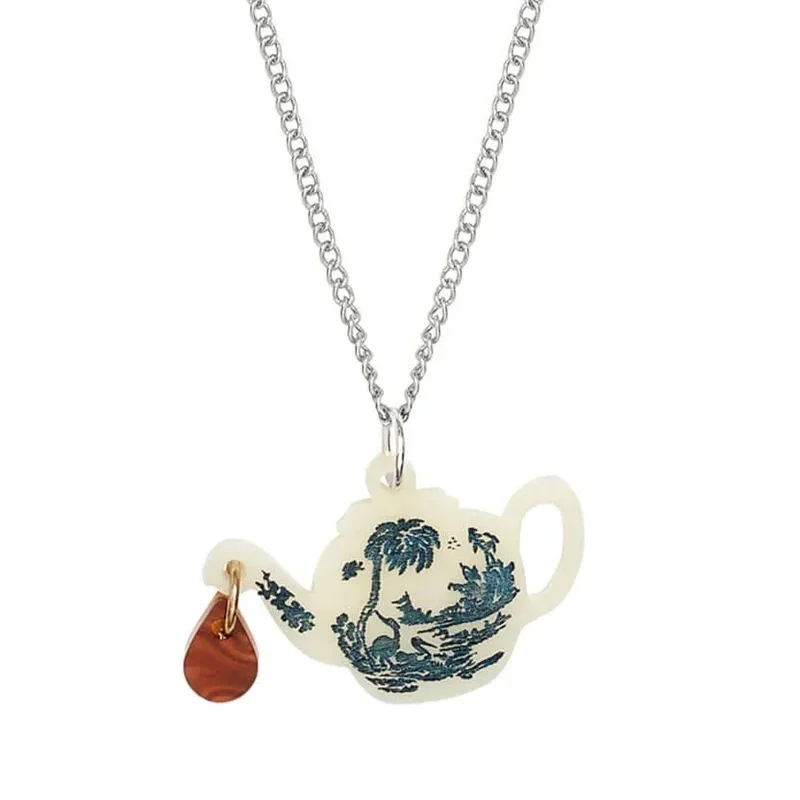 vintage-teapot-pendant-silver-chain_673486d3-6962-4f84-bc3d-5d00e9fdaafd.webp