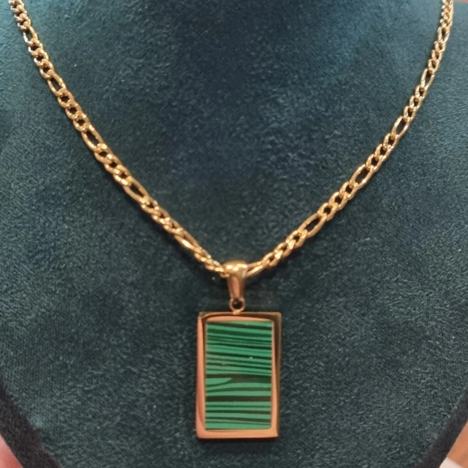 Figaro Chain Green Malachite Drop Pendant