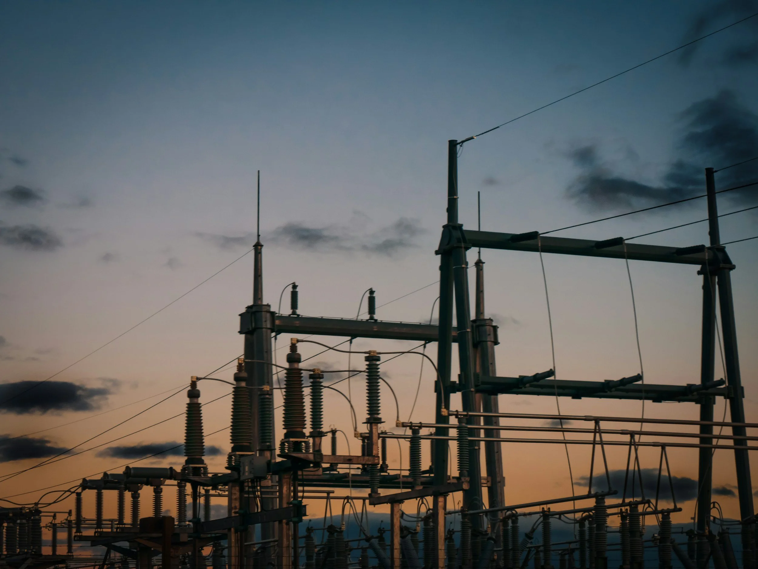 Radar sensors for industrial safety sensing are advanced electronic devices that use electromagnetic waves to detect, locate, and track objects or personnel, ensuring safety in demanding industrial environments