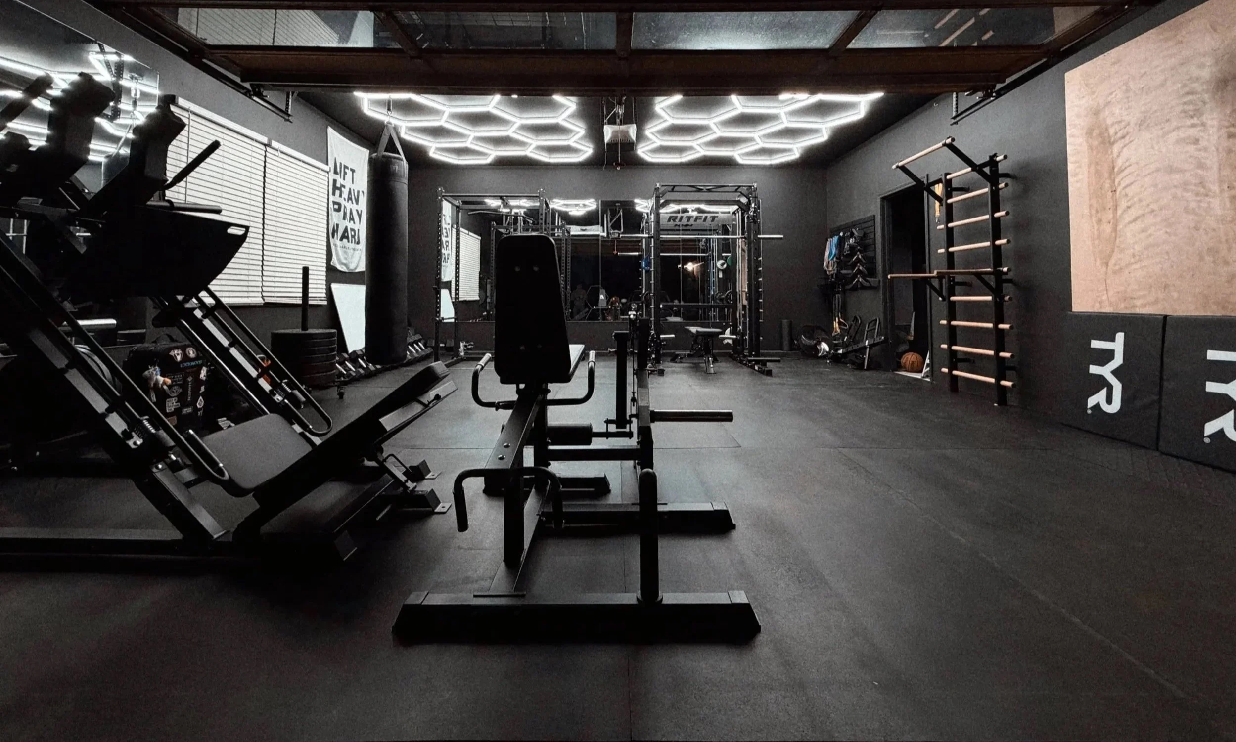 Beginner friendly strength training gym setup for women learning how to lift weights confidently