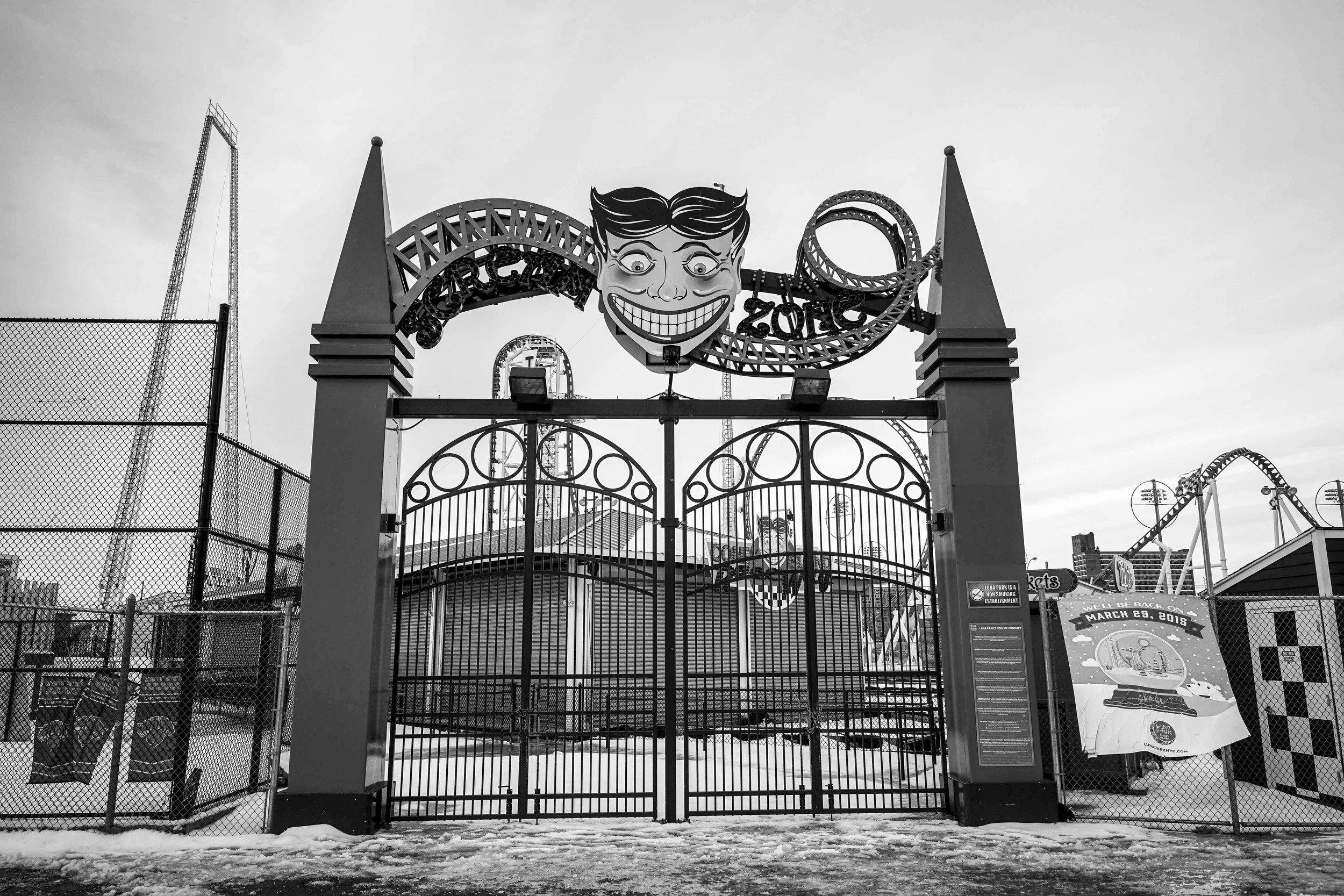 Luna Park Entrance
