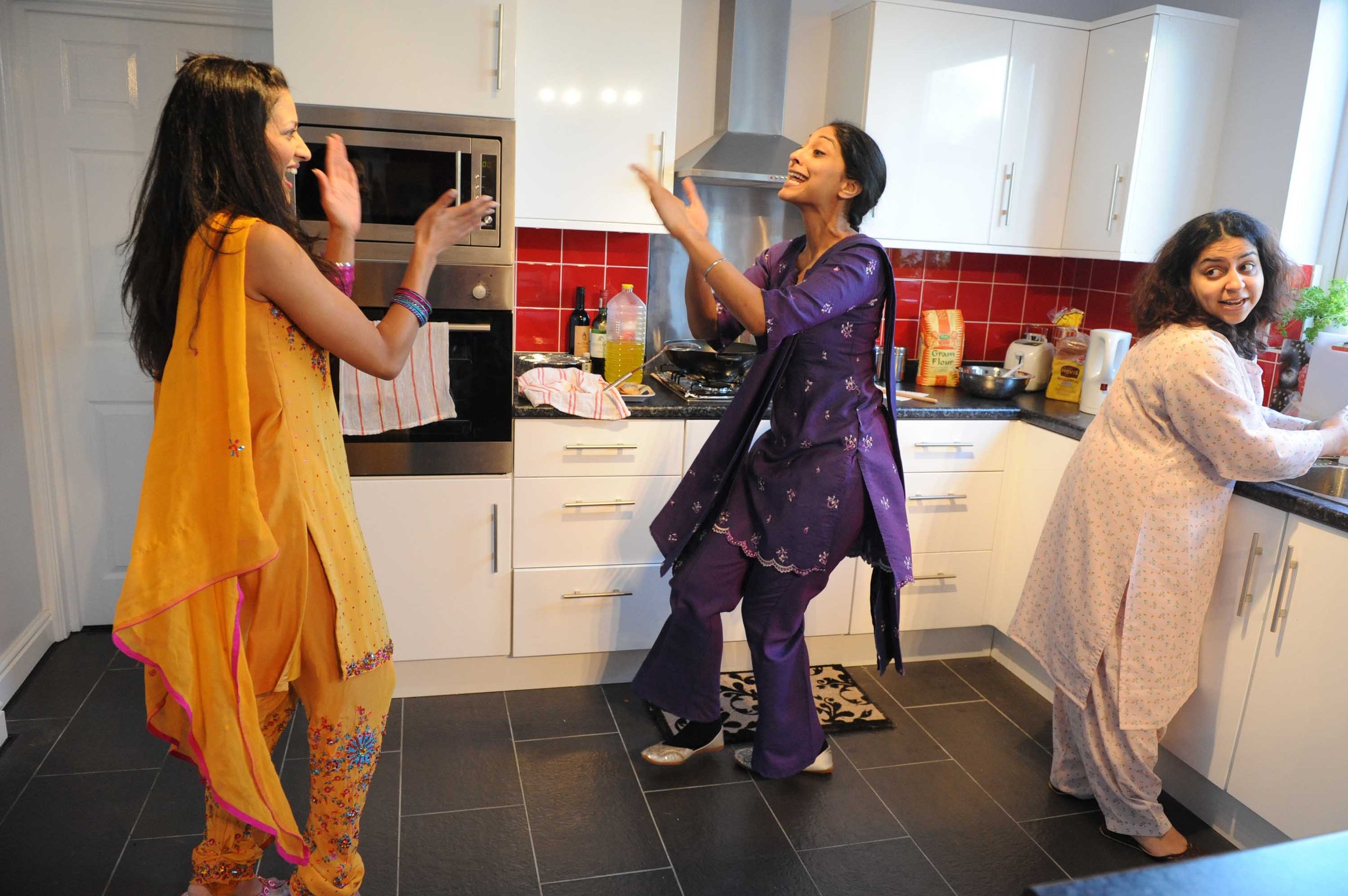 Hema Mangoo as Simi