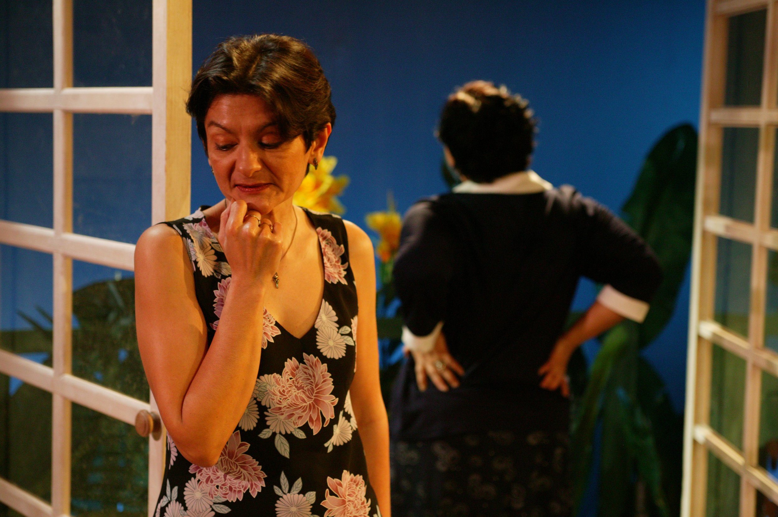 2004 Production: Shelley King as Silvie and Harvey Virdi as Esther 