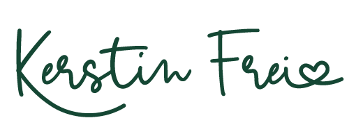 Unterschrift mit dem Namen "Kerstin Frei" in grüner Handschrift.