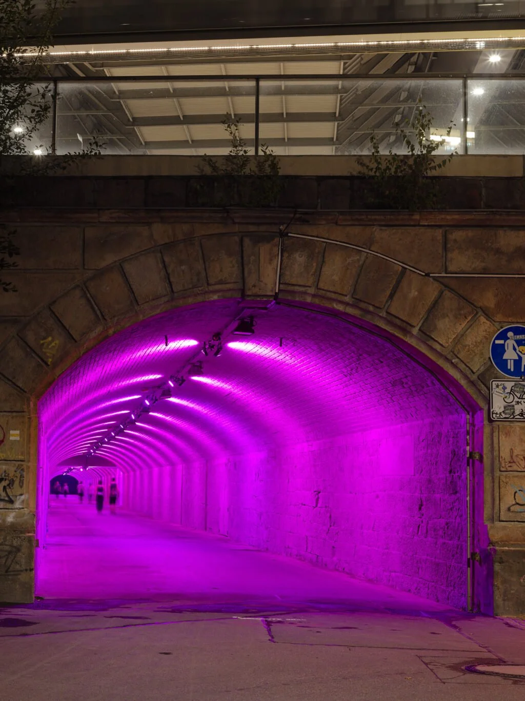 Patricia Kaersenhout, Aorta, 2020

Intervention in public space in Chemnitz (DE)
part of the manifestation ‘Gegenwarten | Presences Chemnitz’ running from 15 August till 25 October 2020.
The exhibition is curated by Florian Matzner and Sarah Sigmund,