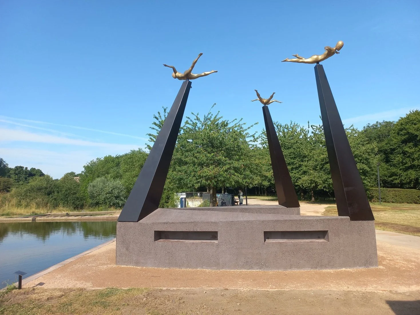MONUMENT OF FLIGHT AND RESISTANCE