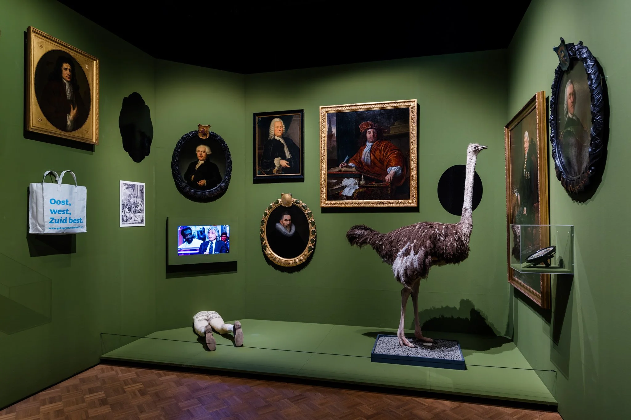 ACKNOWLEDGE REBUILD WUNDERKAMMERS OF ROTTERDAM’S COLONIAL PAST