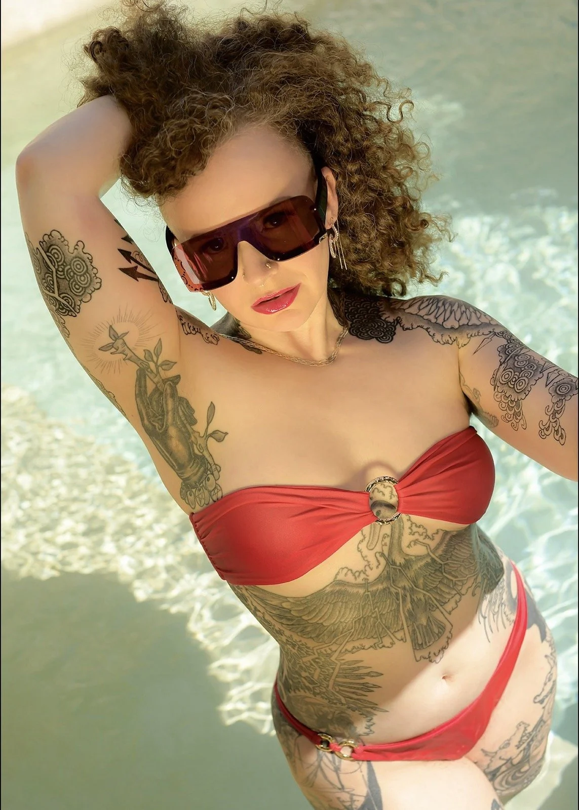 Hextyn ad photo 4.jpg