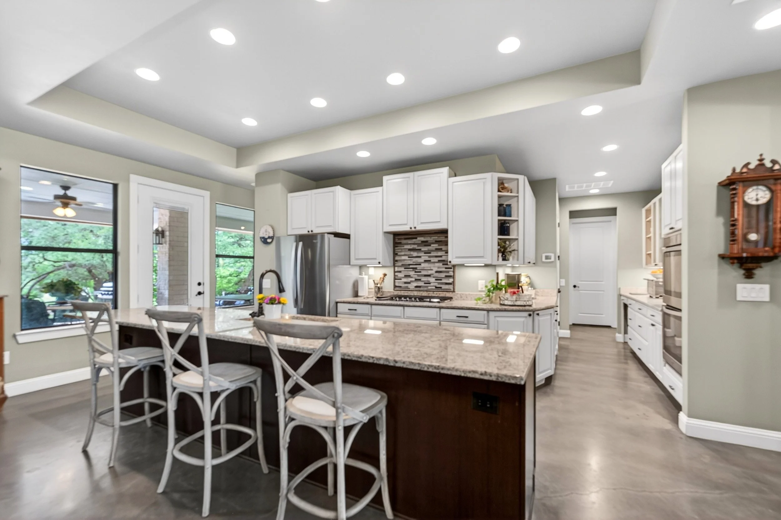Kitchen with wrap around butlers area.