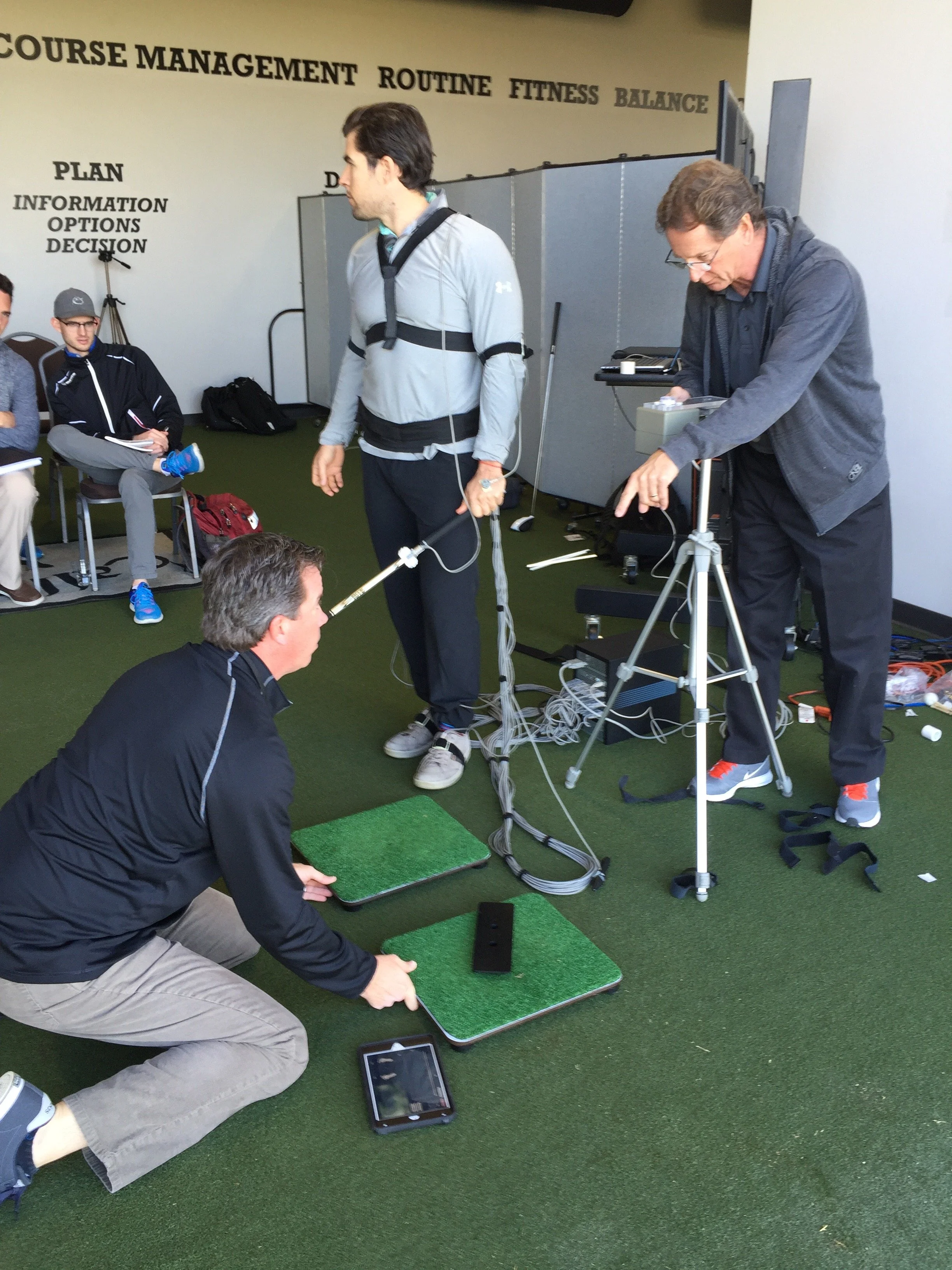 Cross testing AMM-motion with Trackman & Smart 2 Move prototype force plates.