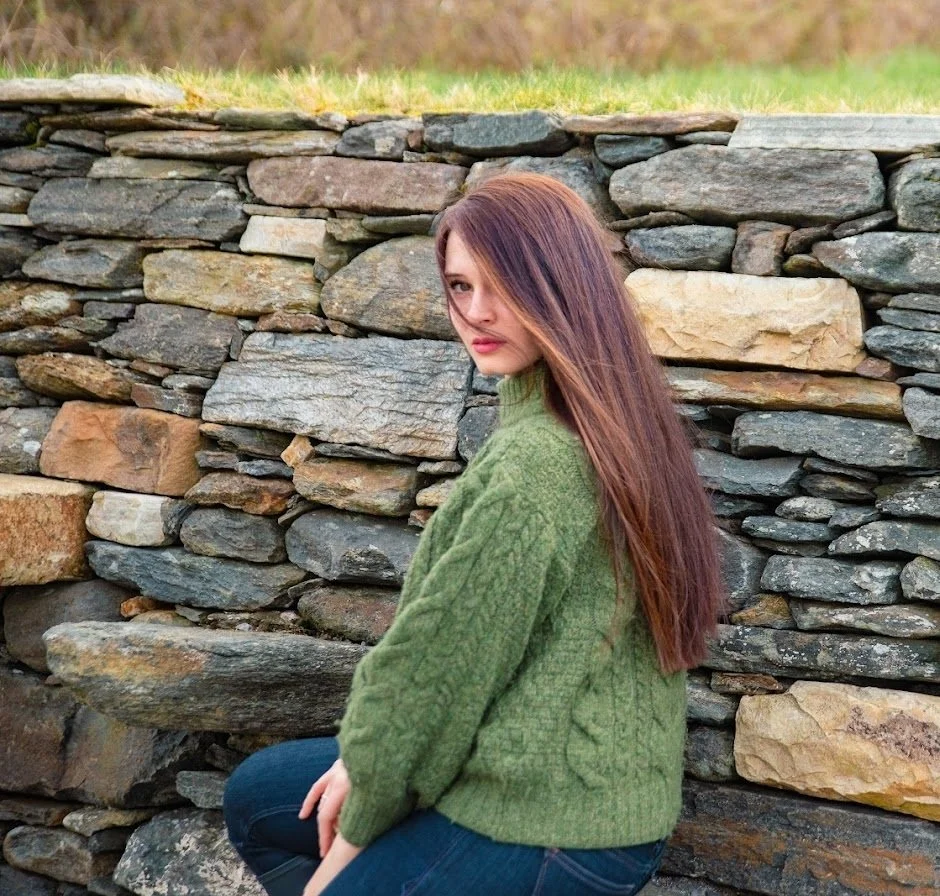 Glas Hair Care – sustainable, salon-quality haircare for strong, healthy hair in a natural outdoor setting.