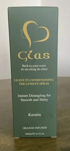 Leave In Conditioning Treatment Spray  / Spraefheabhsaitheoirí a fhágtar istigh sa ghruaig