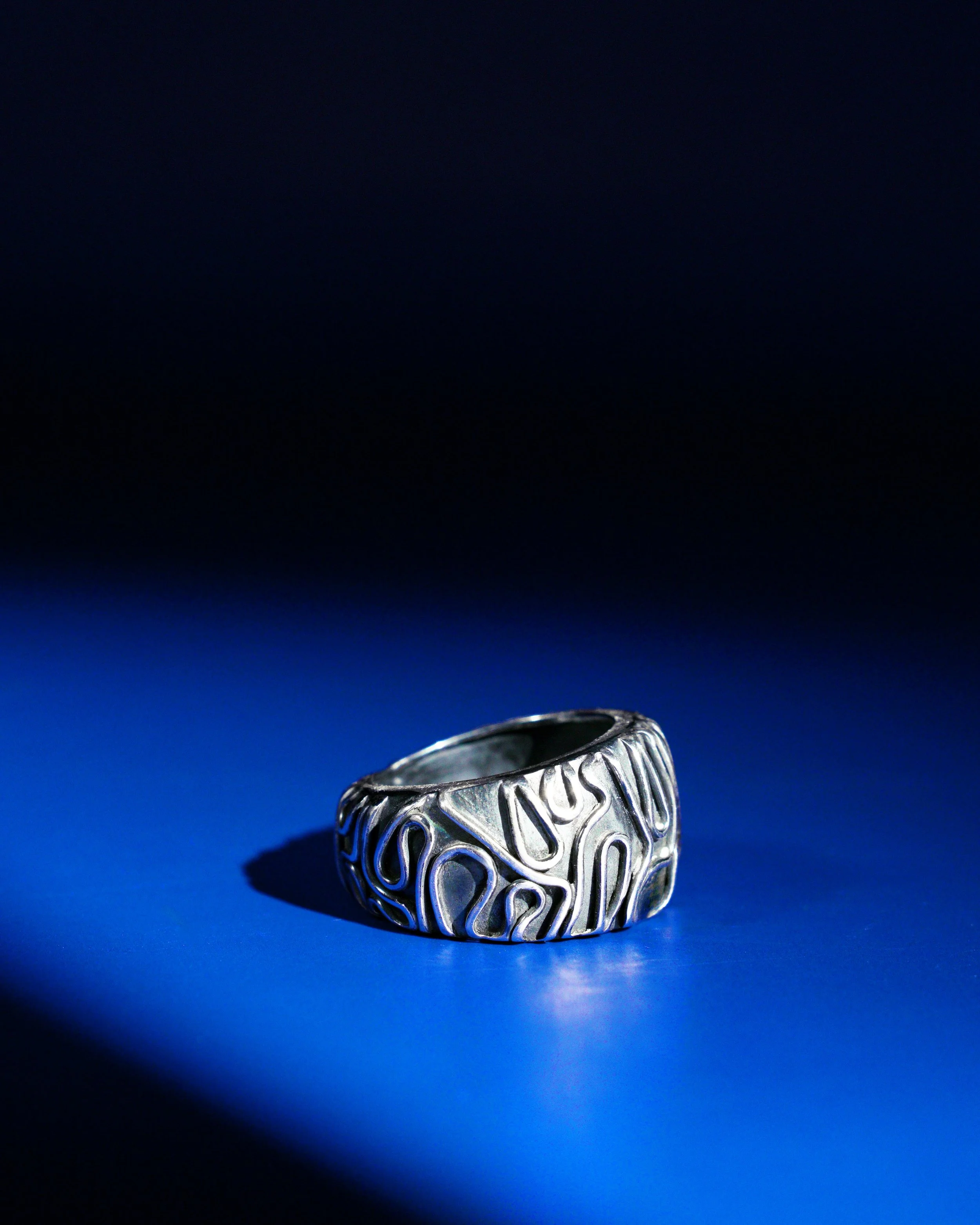 Anillo enredo gigante