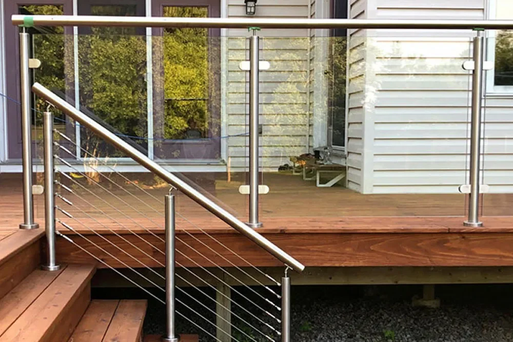 stainless-steel-porch-railing-1.webp