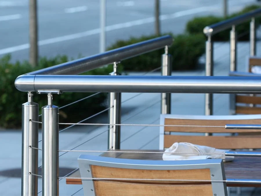 Stainless-Commercial-Cable-Railing.jpg