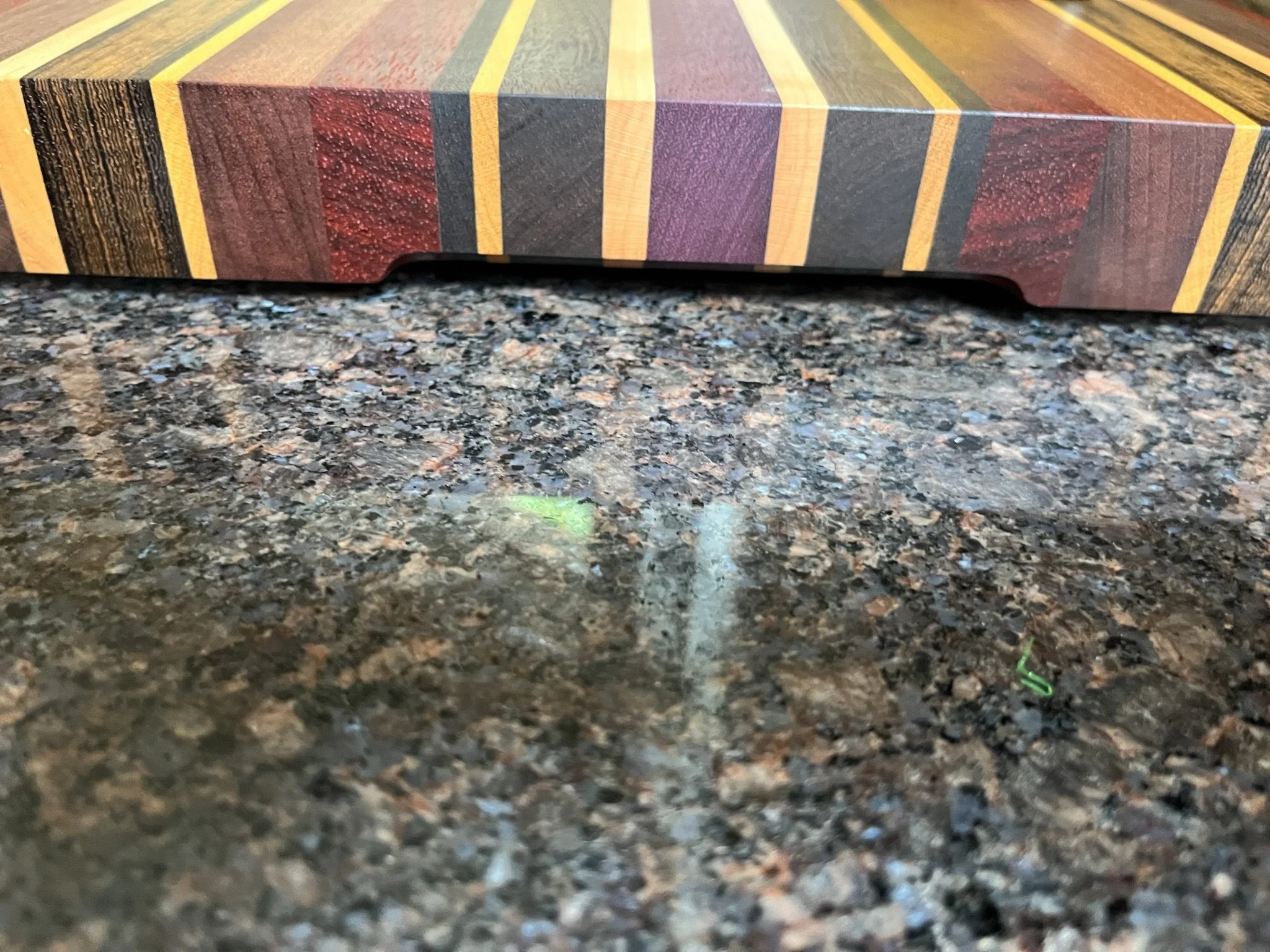 Built in handle on a Vegas cutting board.