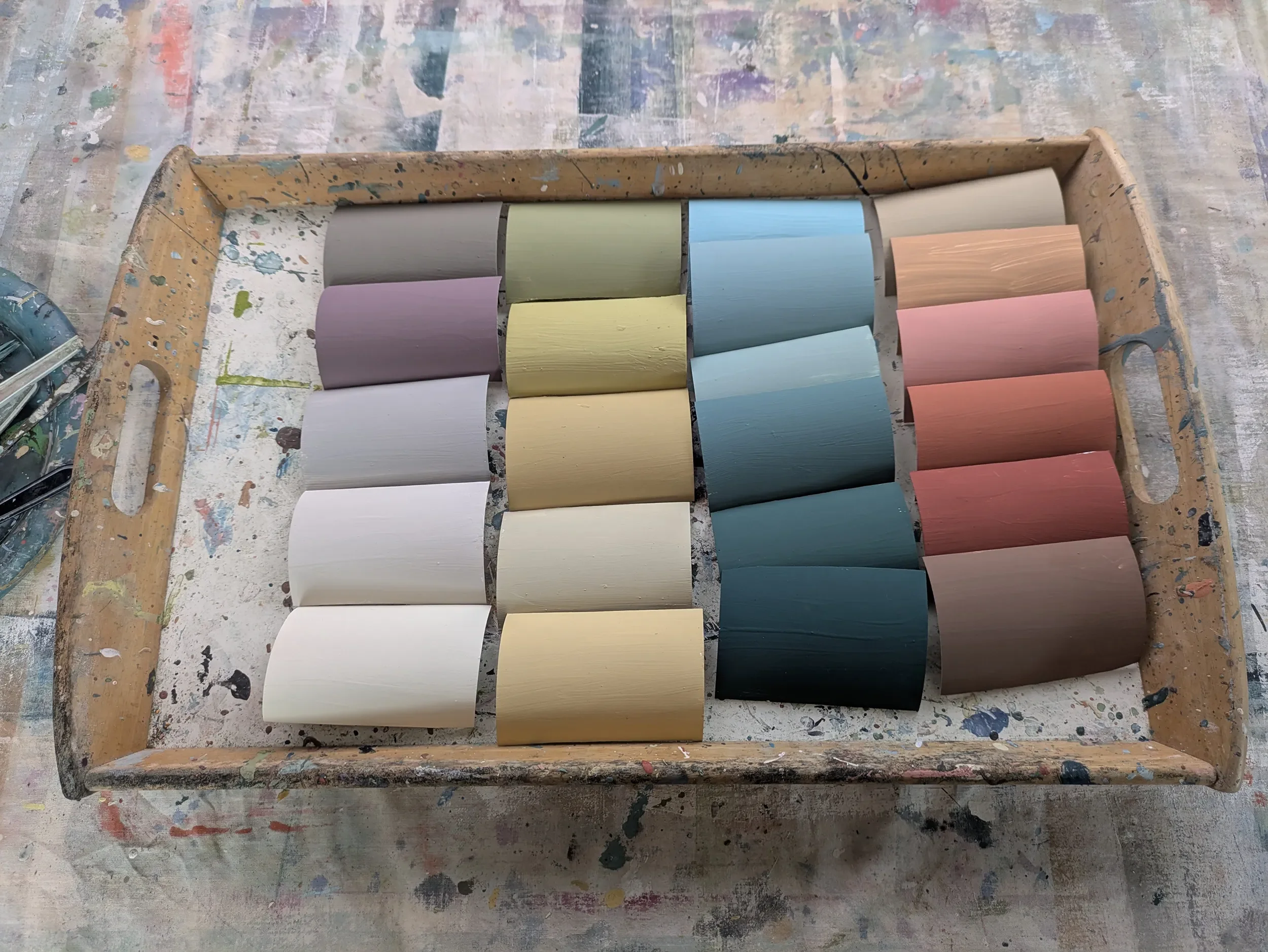 Paint swatches for Eshott Hall Eshott Hall scenic wallpaper by Melissa White, 2026.