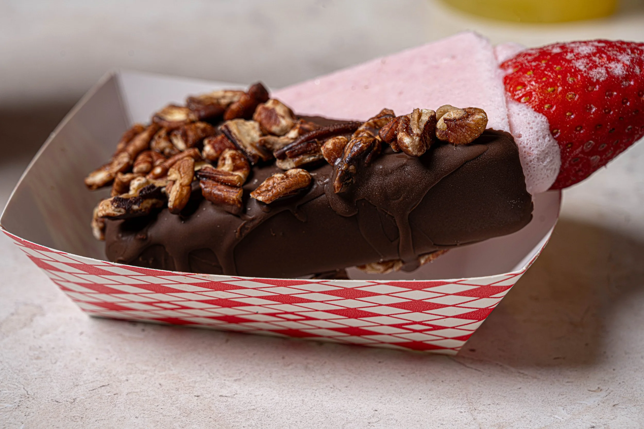 ice cream with strawberry-.jpg