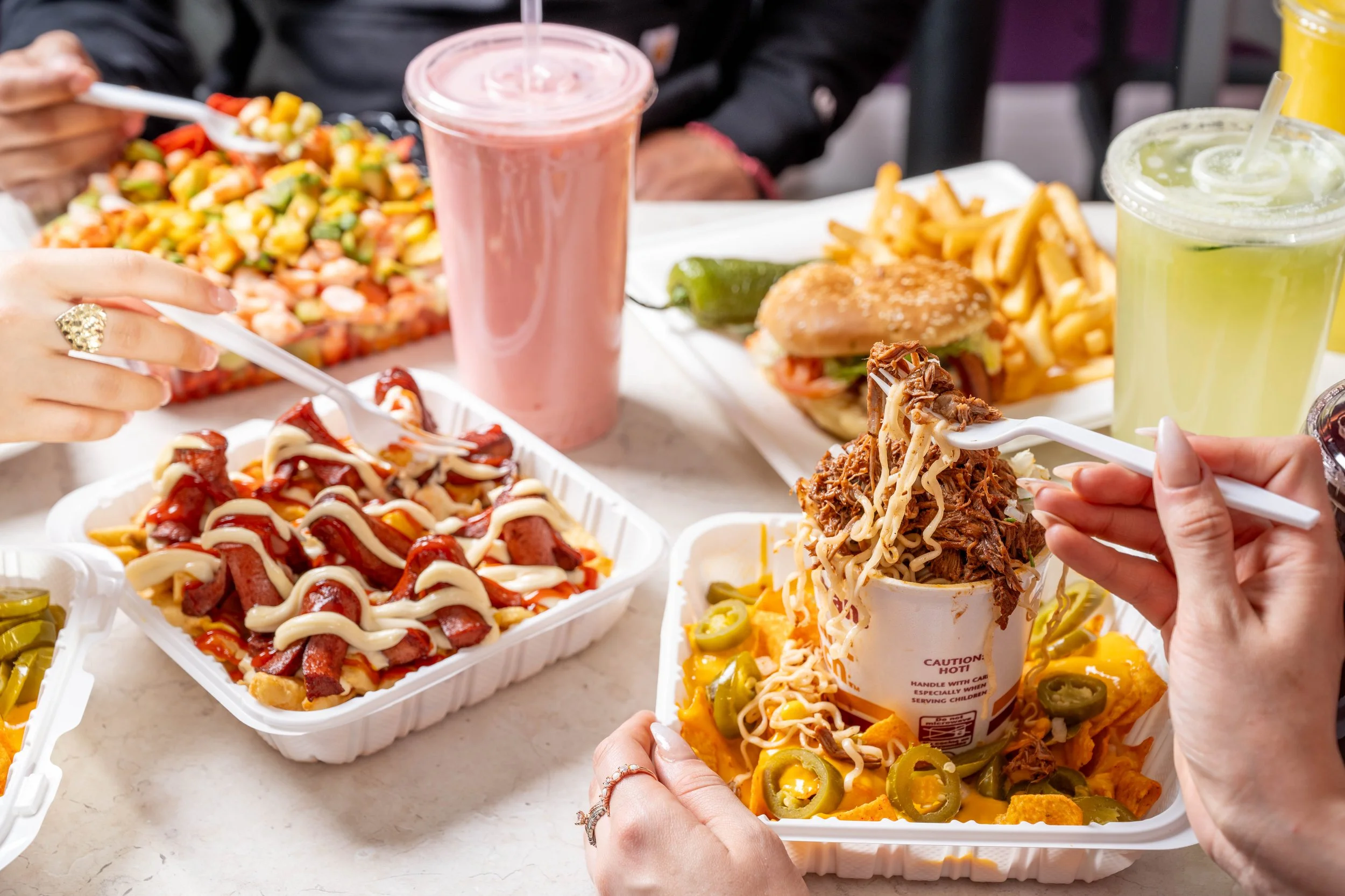 eating ramen-6145.jpg