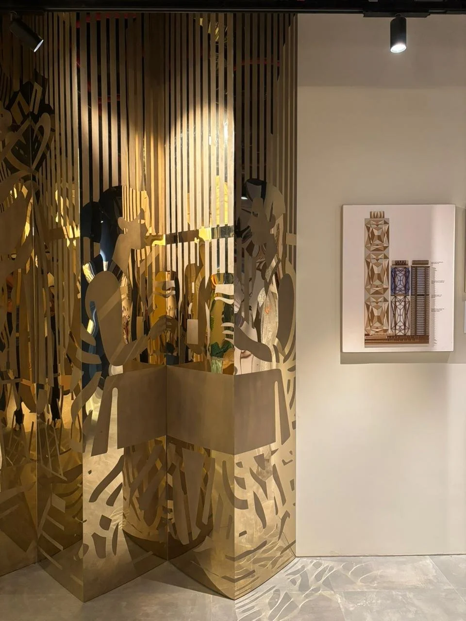 crown sculpture_1.jpeg