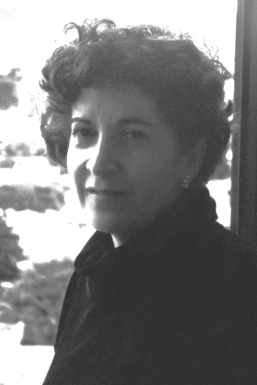 Alba Potes (b. 1954)