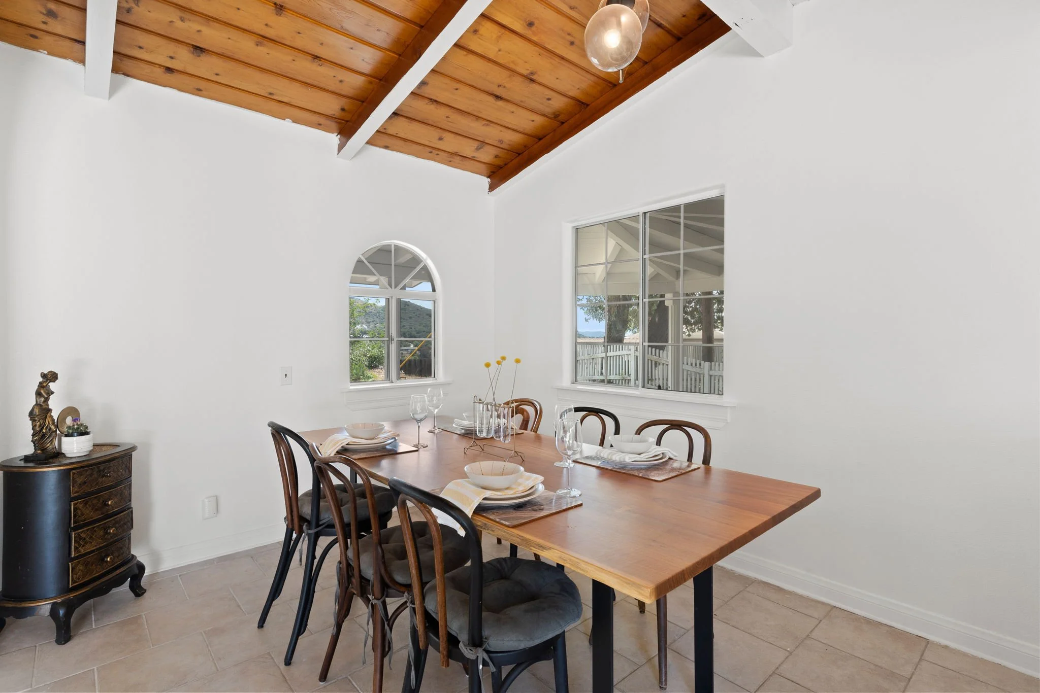 11-web-or-mls-746 Ora Avo (14 of 51).JPG