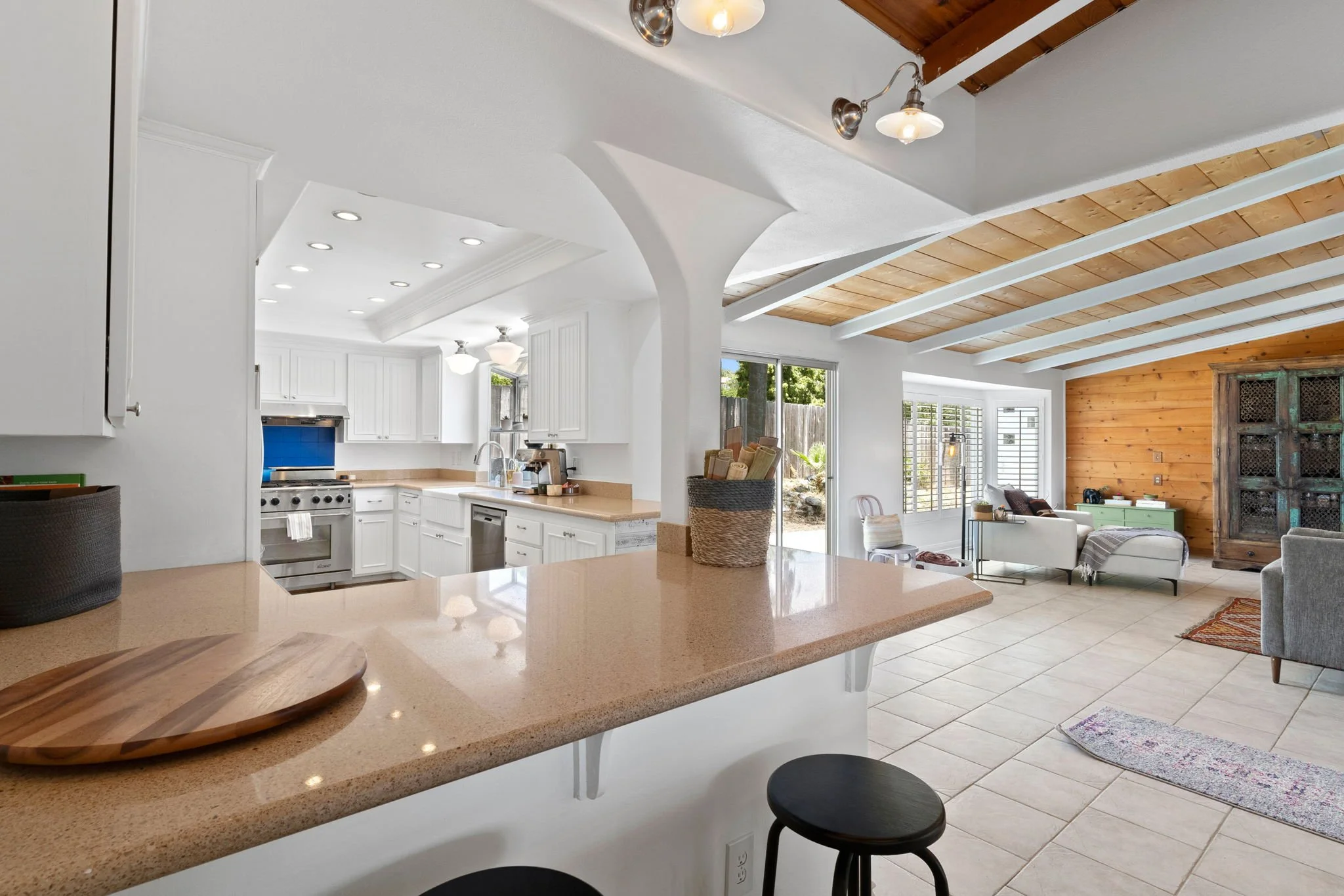 20-web-or-mls-746 Ora Avo (23 of 51).JPG