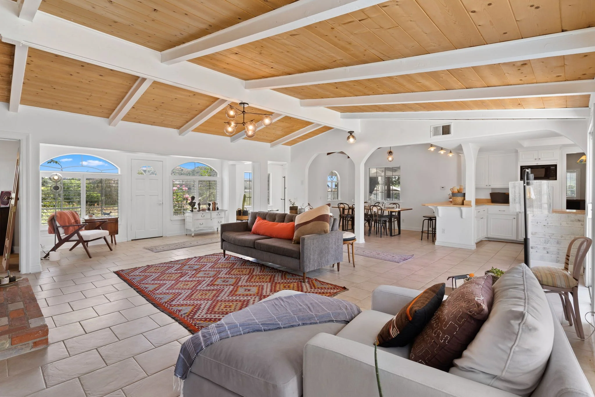 6-web-or-mls-746 Ora Avo (7 of 51).JPG