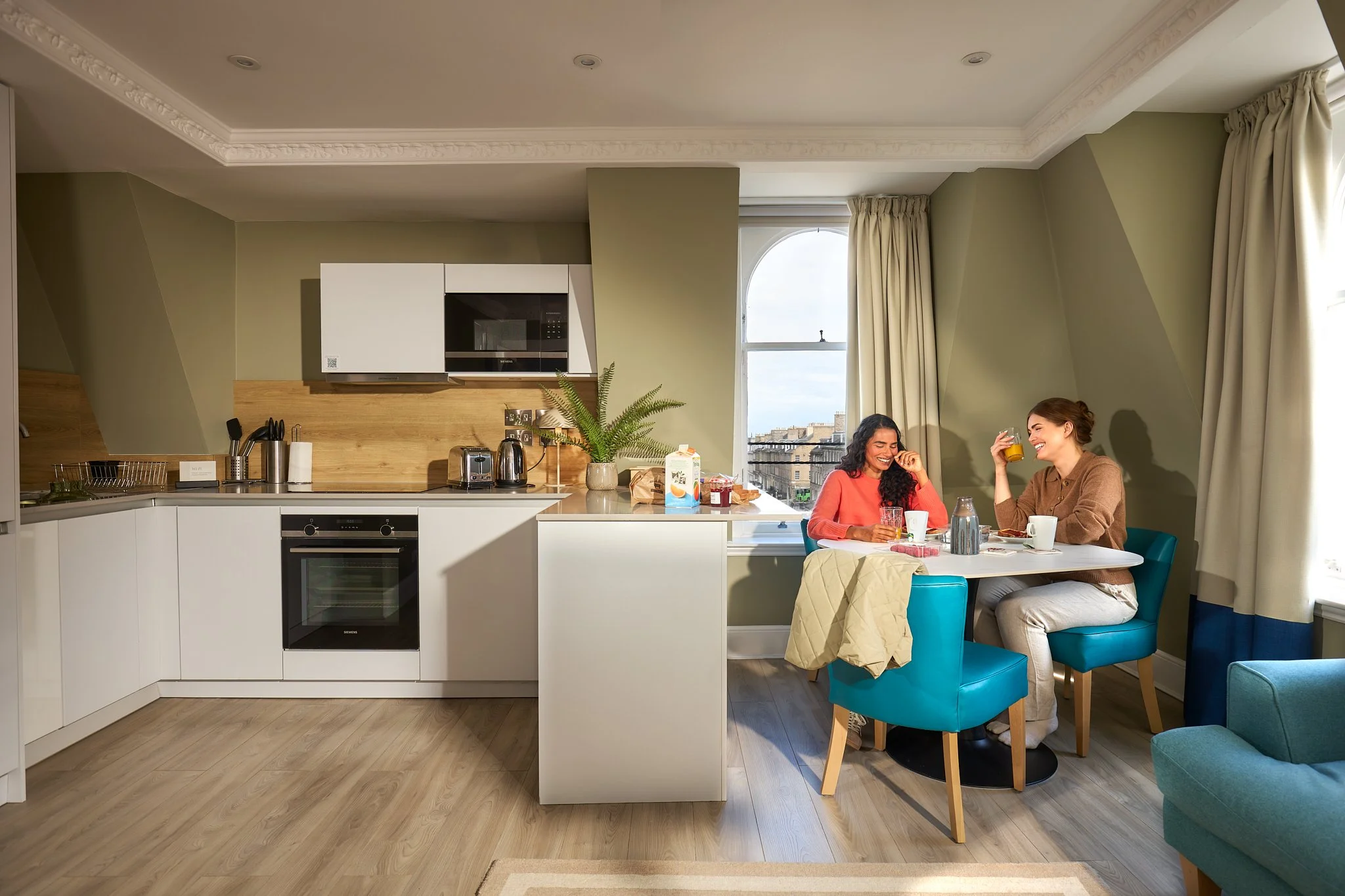 Thistle-Suites-Edinburgh-Serviced-Apartments-Aparthotel-20.jpg