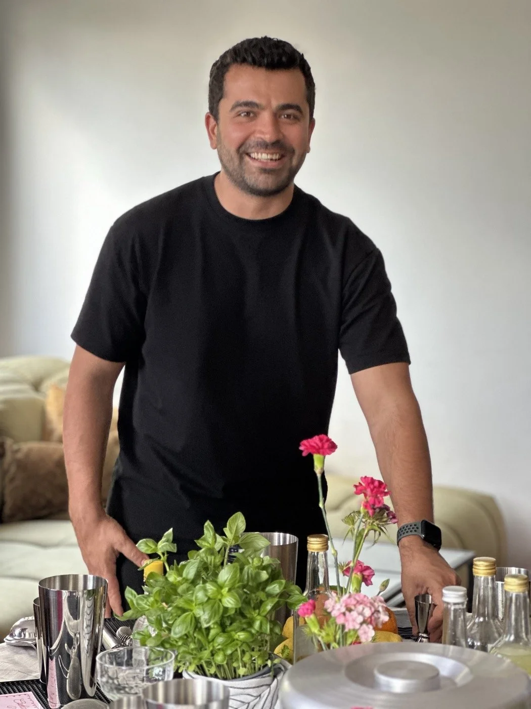 Nader hinter der Bar