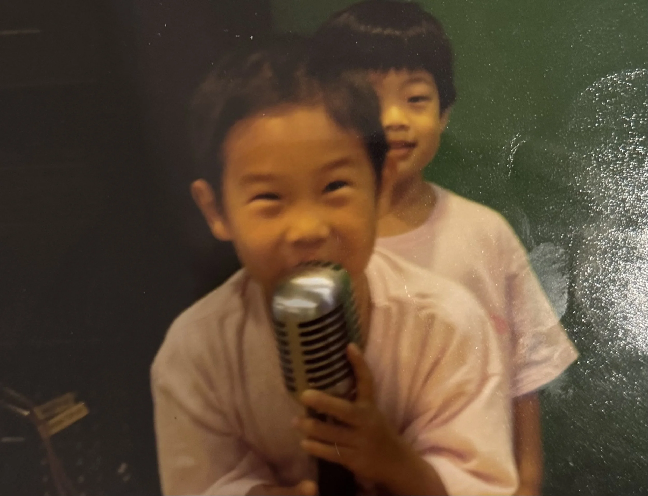 Baby Aaron singing :)
