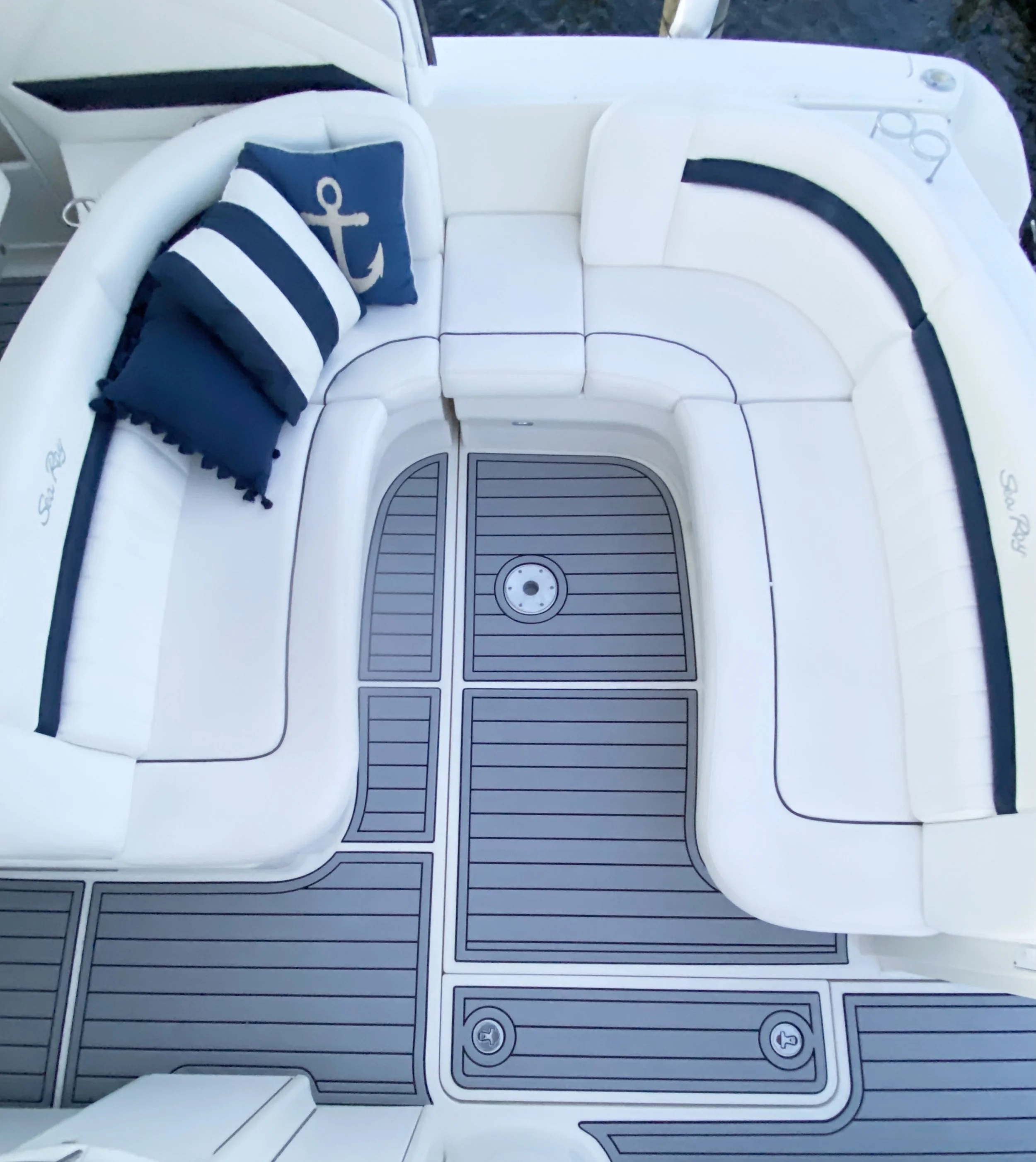 Nauteva Marine Flooring Medium Gray Over Black Top View Image