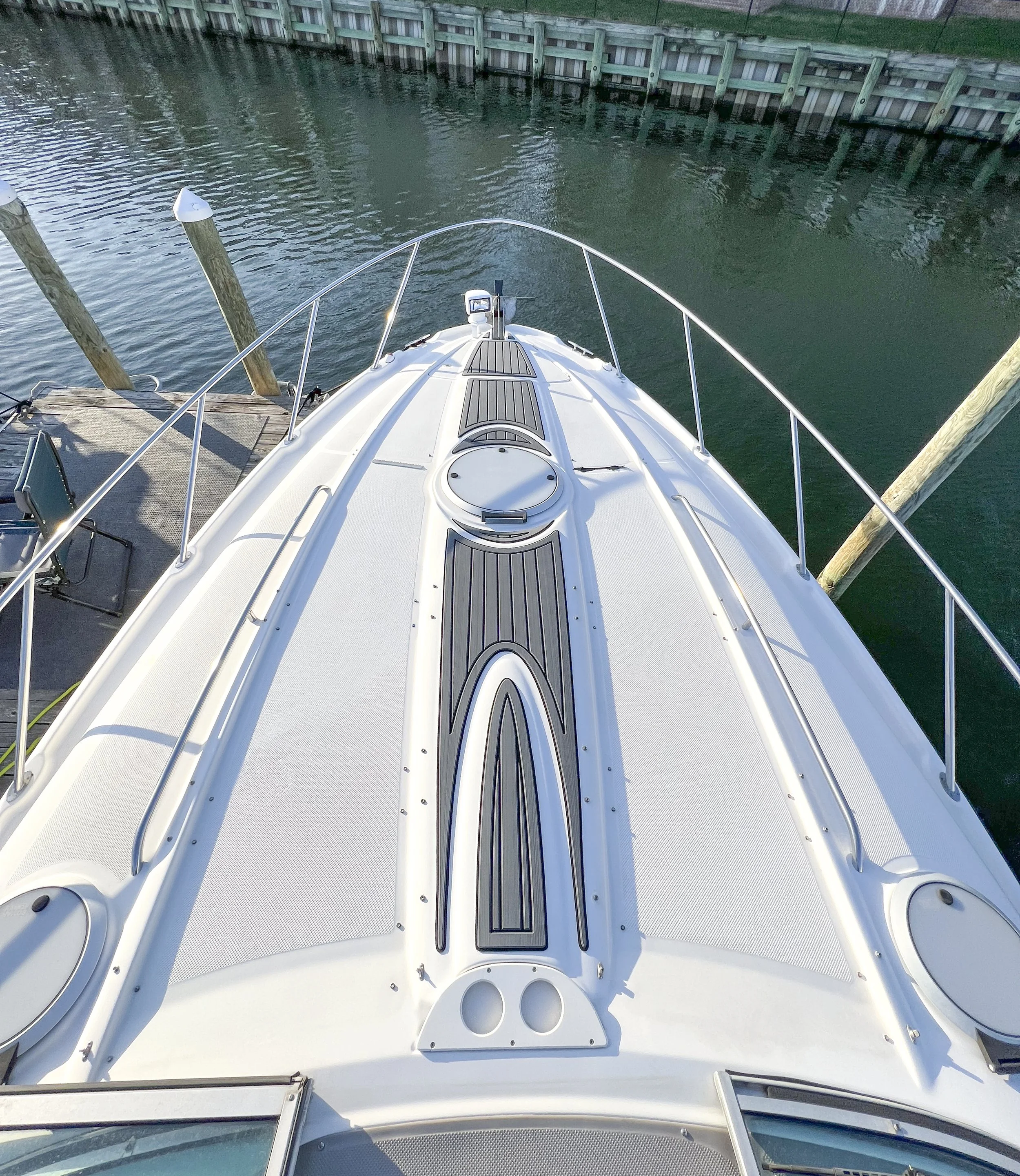 Nauteva Marine Flooring Bow Top View Image