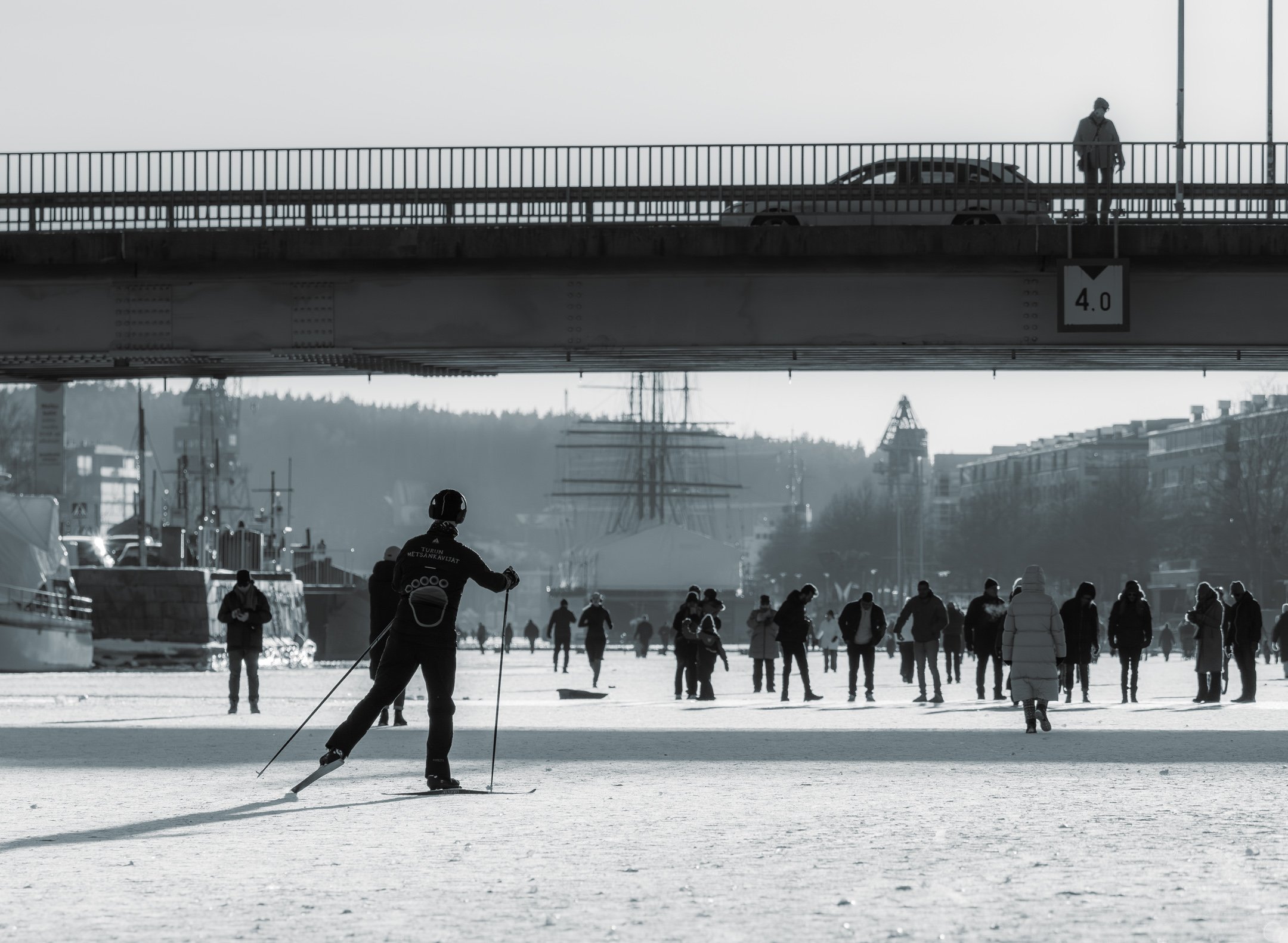 _2140159-2.jpg