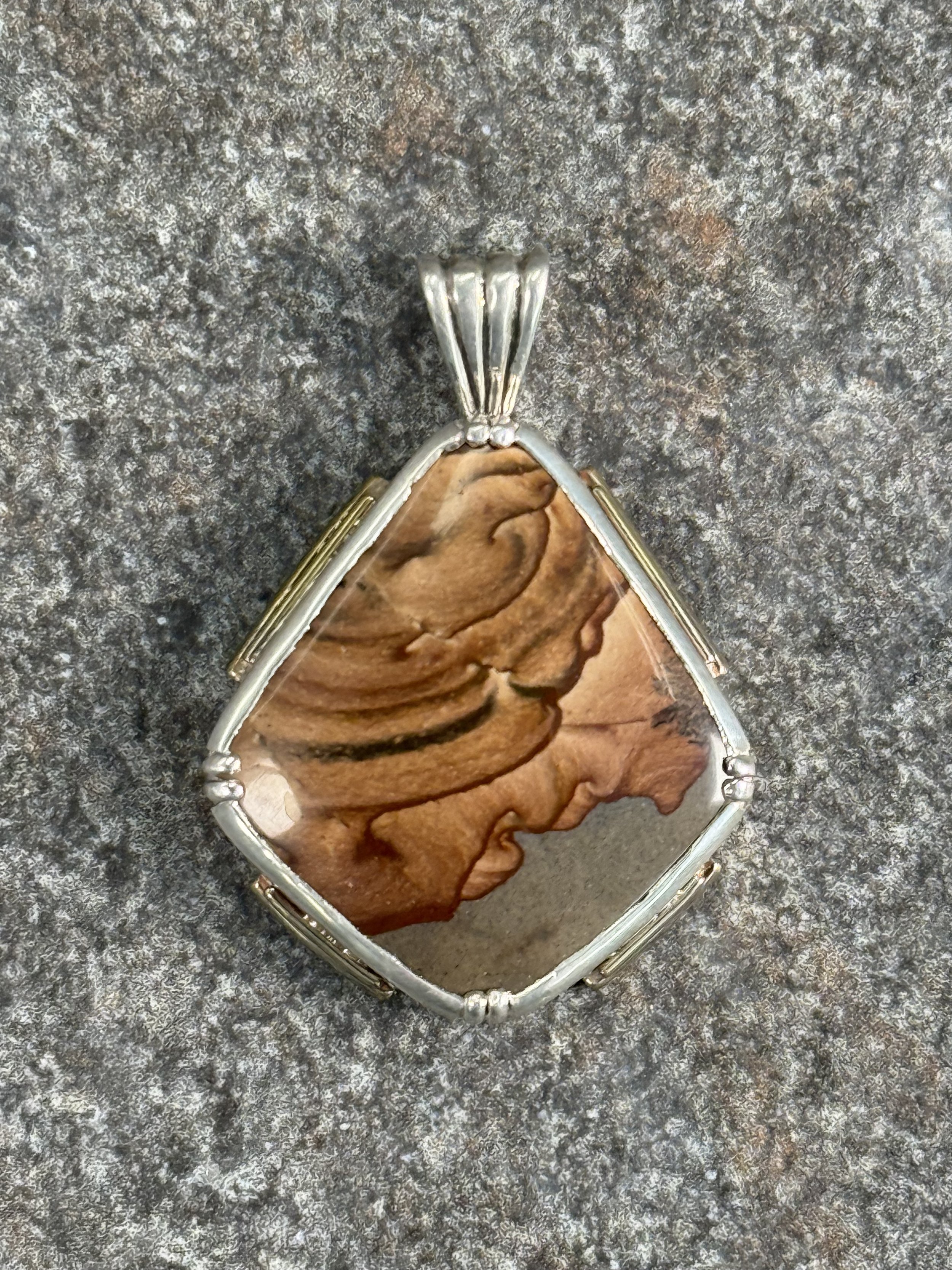 Picture Jasper 2.jpeg