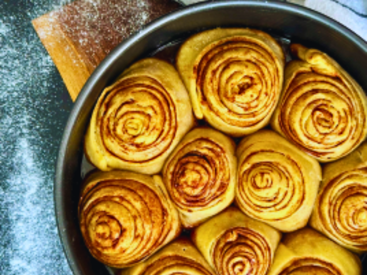 Caramel Apple Cinnamon Rolls