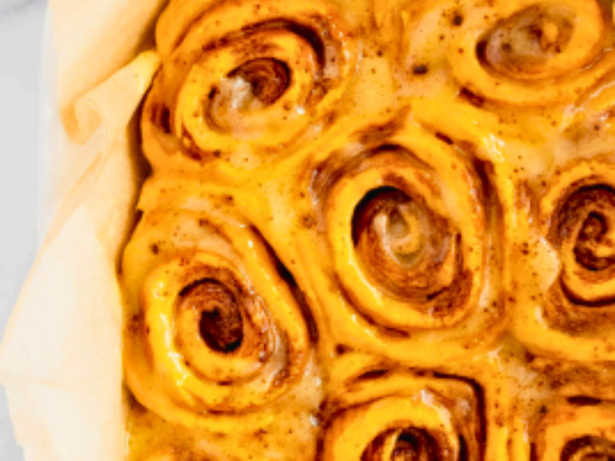 Pumpkin Spice Cinnamon Rolls