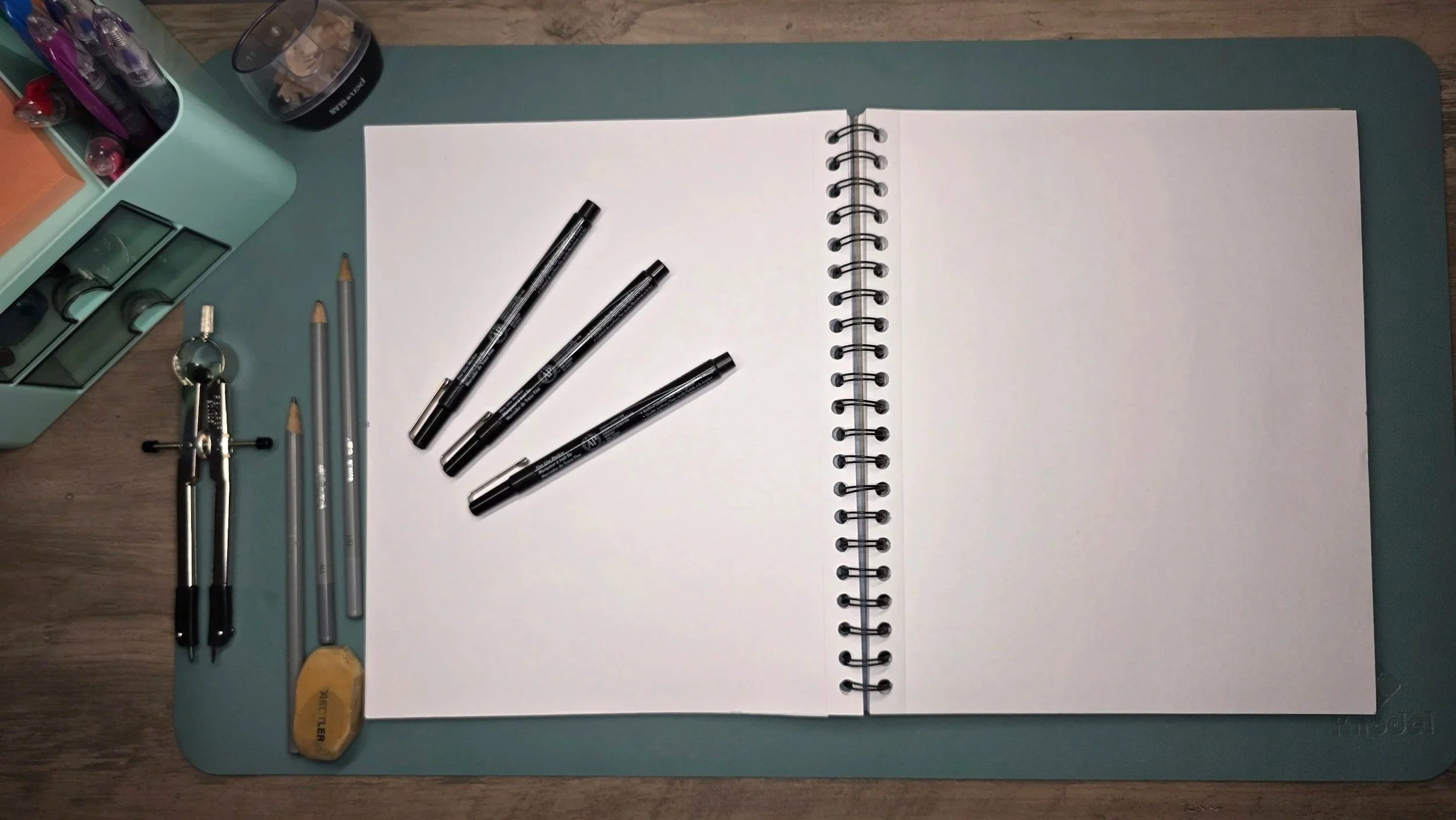 Intentional Doodling: A Gentle Pause for Busy Minds