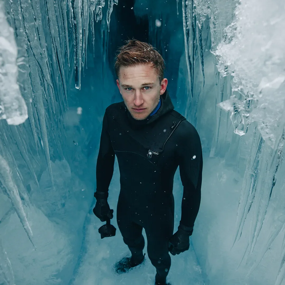 Anders Hofman completing ironman in antarctica