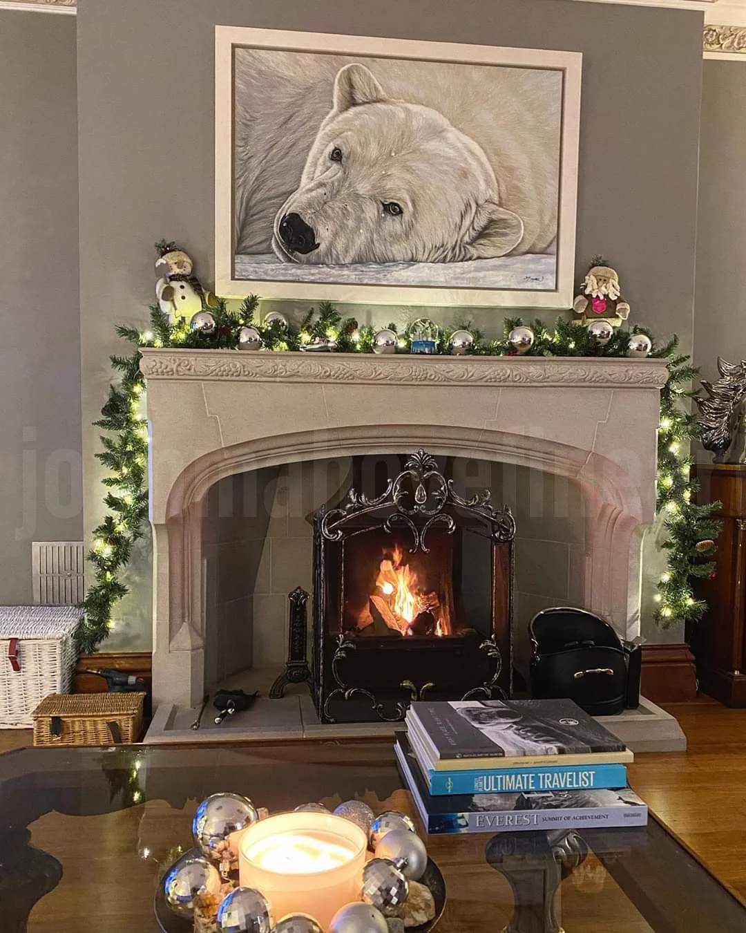 Original oil painting by John Mahove displayed in a private collector’s home. This interior setting highlights how the work lives within a real space, reflecting the connection between wildlife art and contemporary interiors. Collected worldwide and 