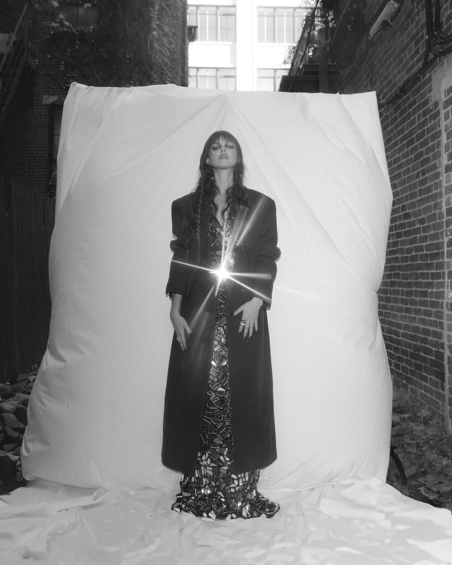 a beacon hill alley hates to see us coming ⚡️⚡️⚡️ 
.
.
.
.
photo: @upintothesky 
video: @thesunnysideupstudio 
makeup: @anastaiizha_makeup 
model: @annadaleyyoung 
jewelry: @ferezzi 
assist: @mahashahidphoto 
styling: mua 💁&zwj;♀️