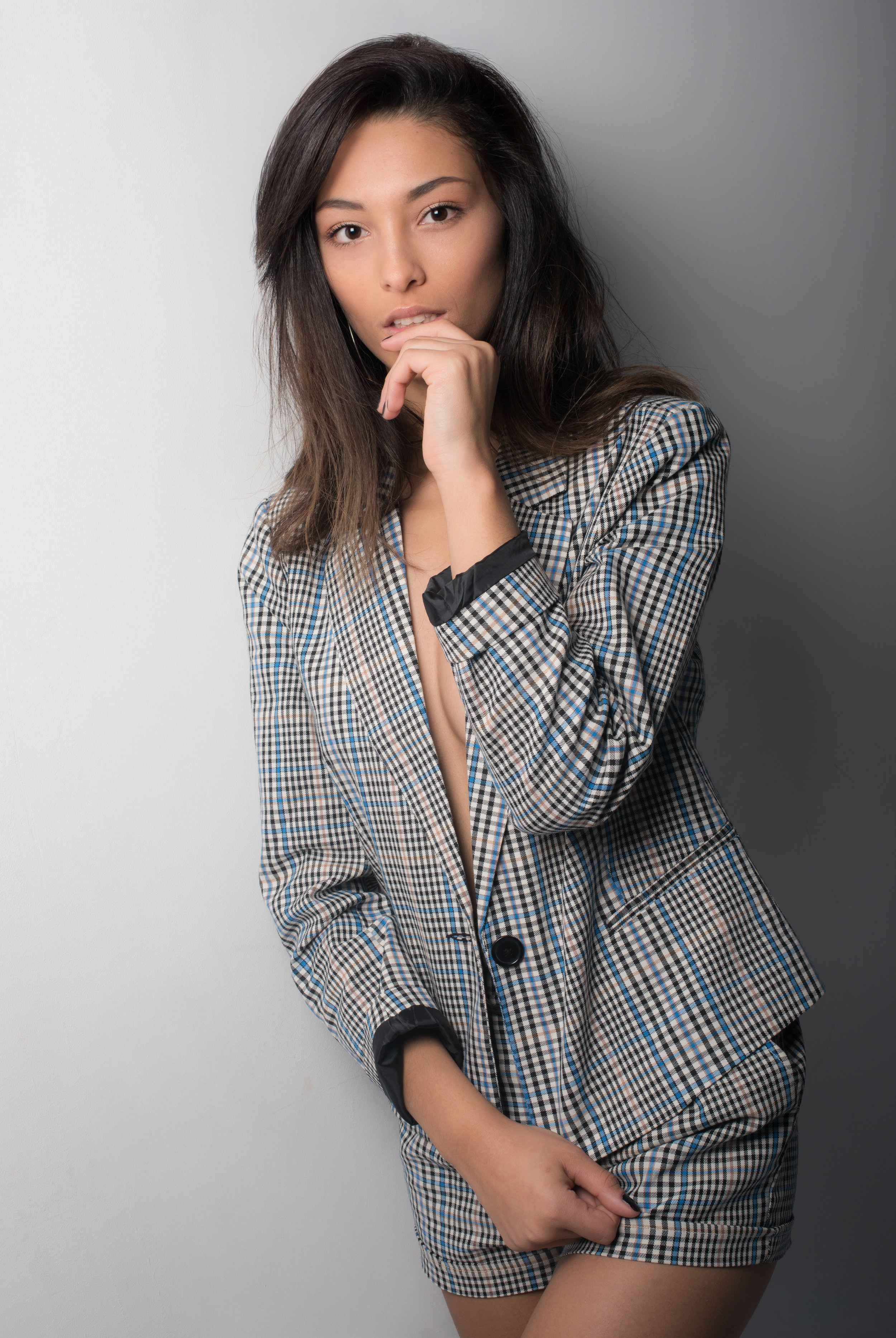 Shooting Portrait en Studio de la modèle : Kahina Tahri @kahinatahri