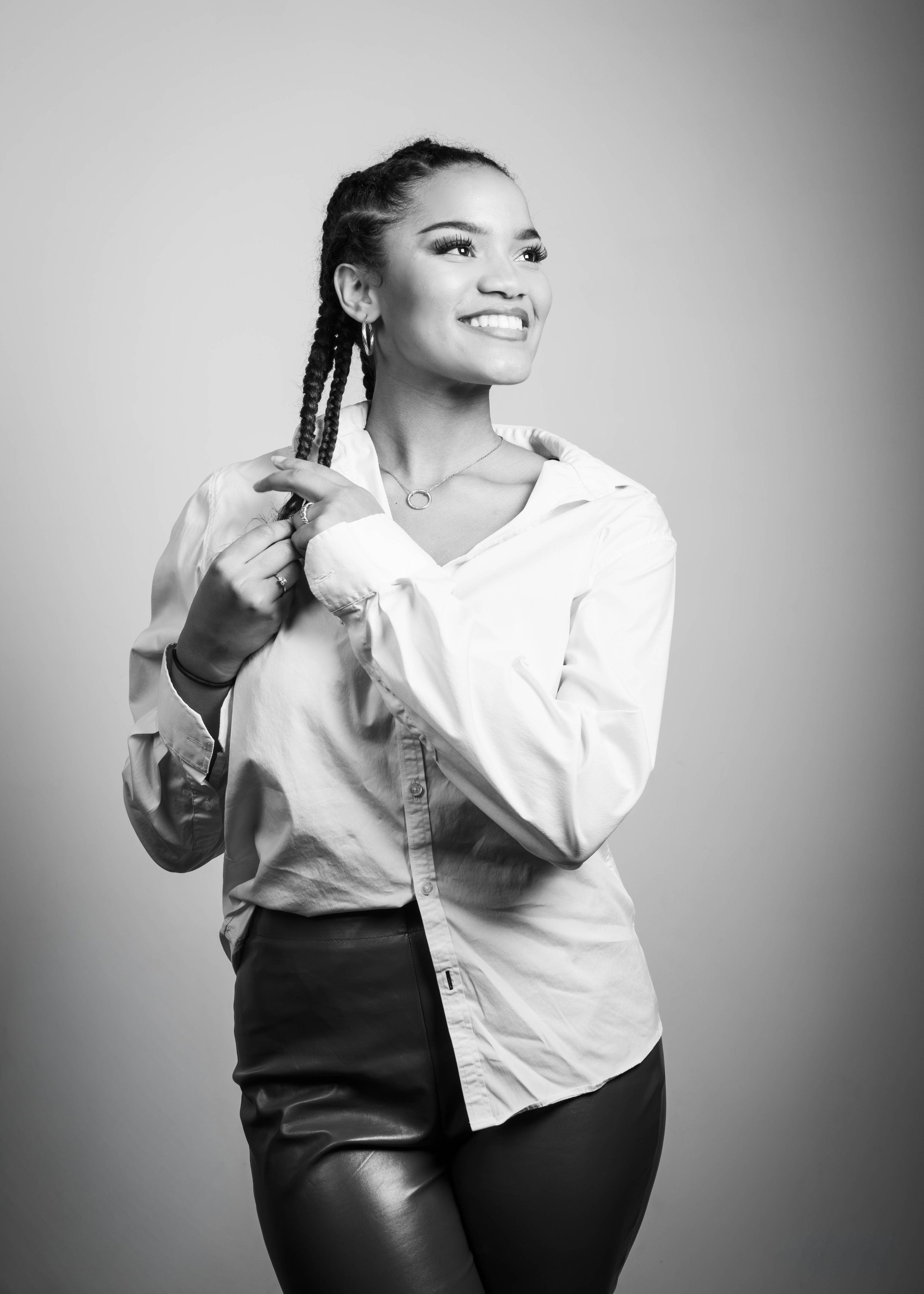 Shooting Portrait en studio de la modèle : Maeva @__manaeva