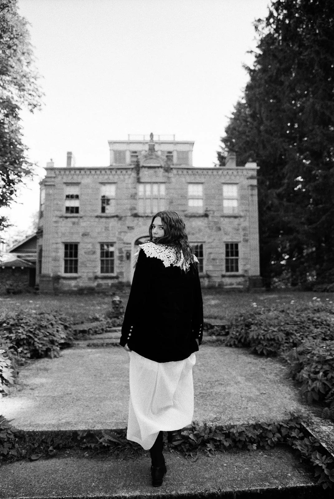 JaclynRoth_Blumenhaus_Outfit2_5.jpg