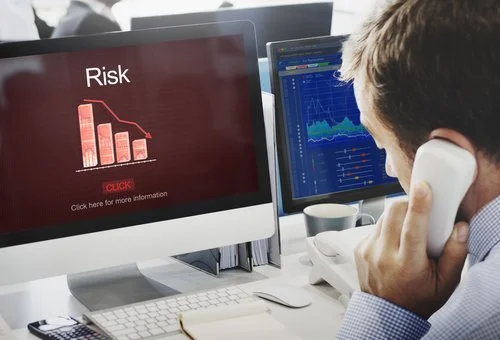How to Manage Risk Professionally