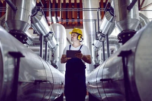 What Do 4 Important Oil &amp; Gas Professionals Do?