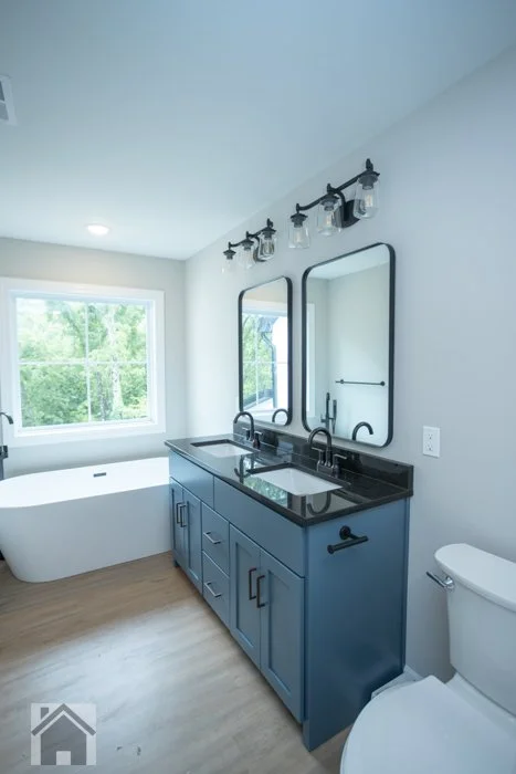 Master Bathroom 3 UL (1).jpg