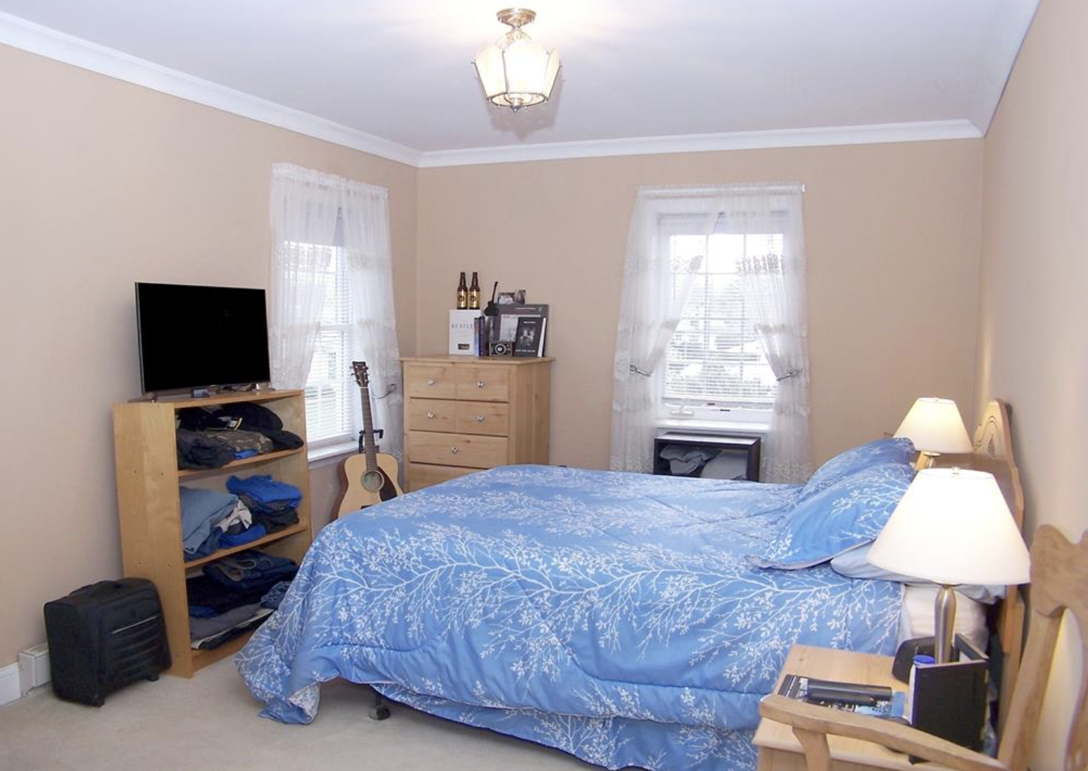 bedroom with two windows 283 Elizabeth Ave, Holbrook, NY