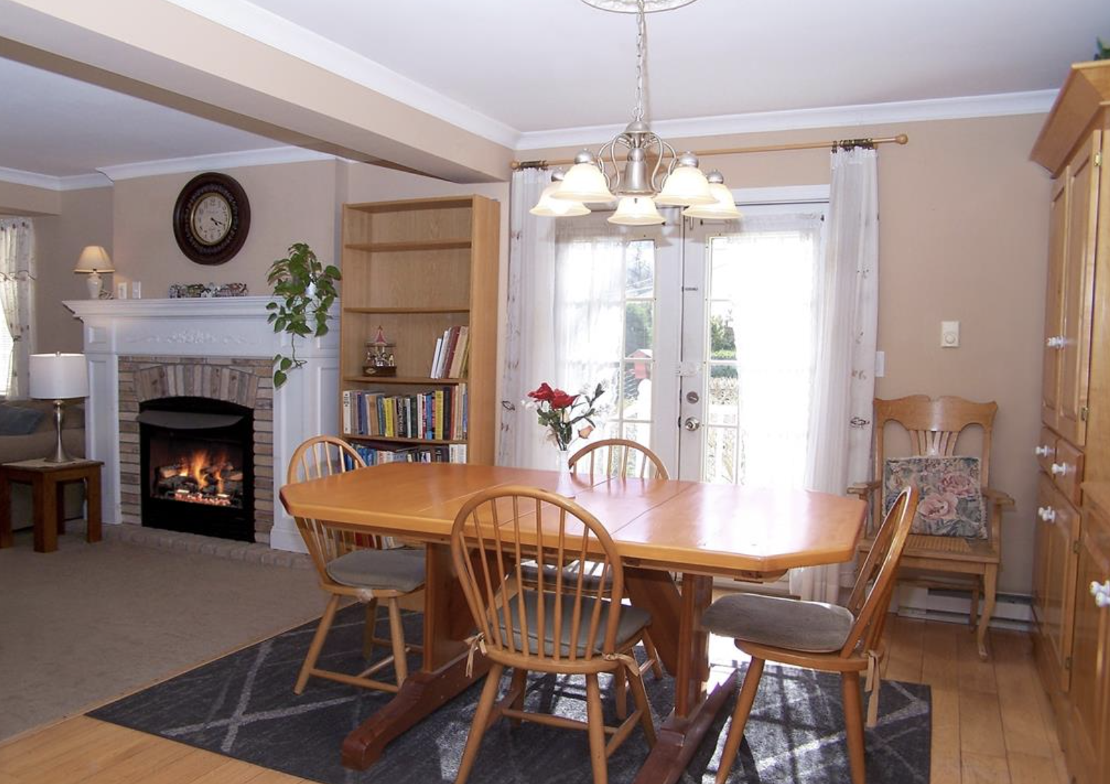 second dining room with fireplace 283 Elizabeth Ave, Holbrook, NY